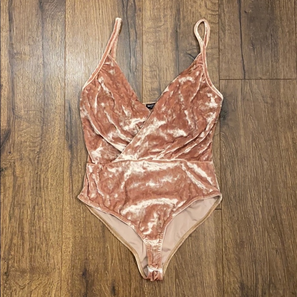 Nasty gal Velvet bodysuit